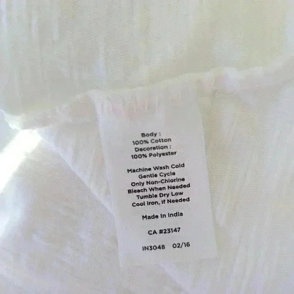 New Talbots White Knit Black Embroidered Keyhole Neckline Short Sleeve T-Shirt - Picture 6 of 6